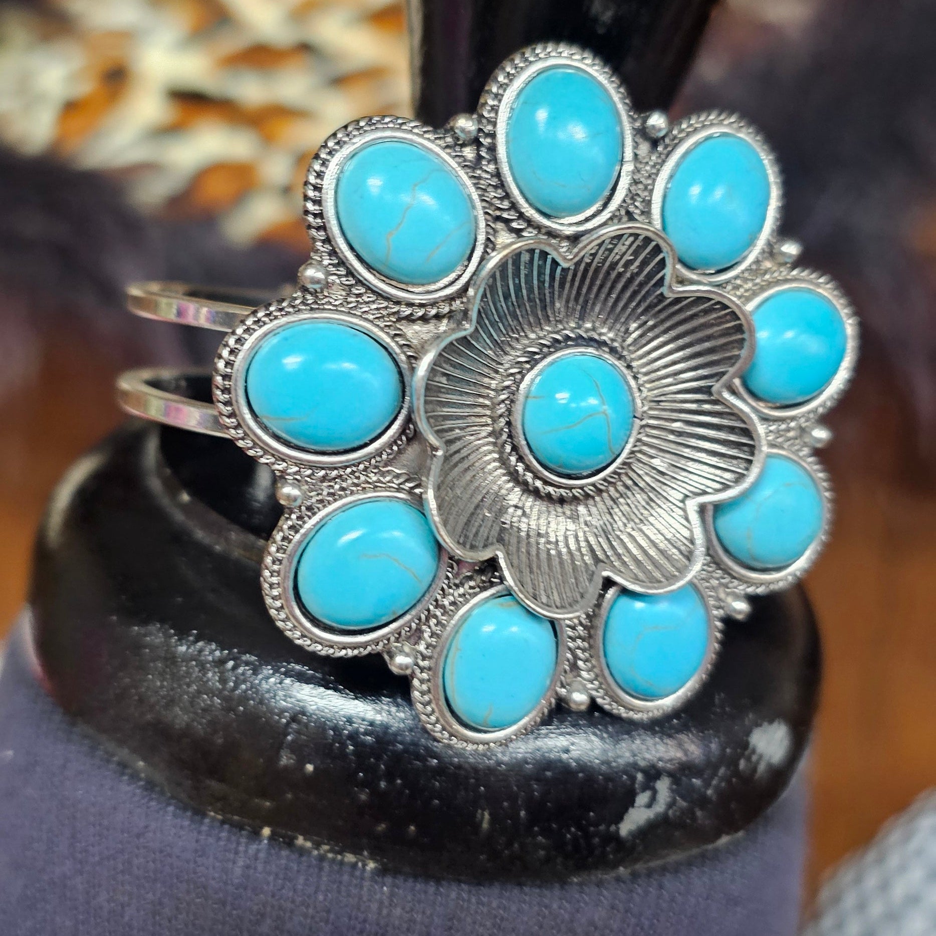 Flower power bracelet