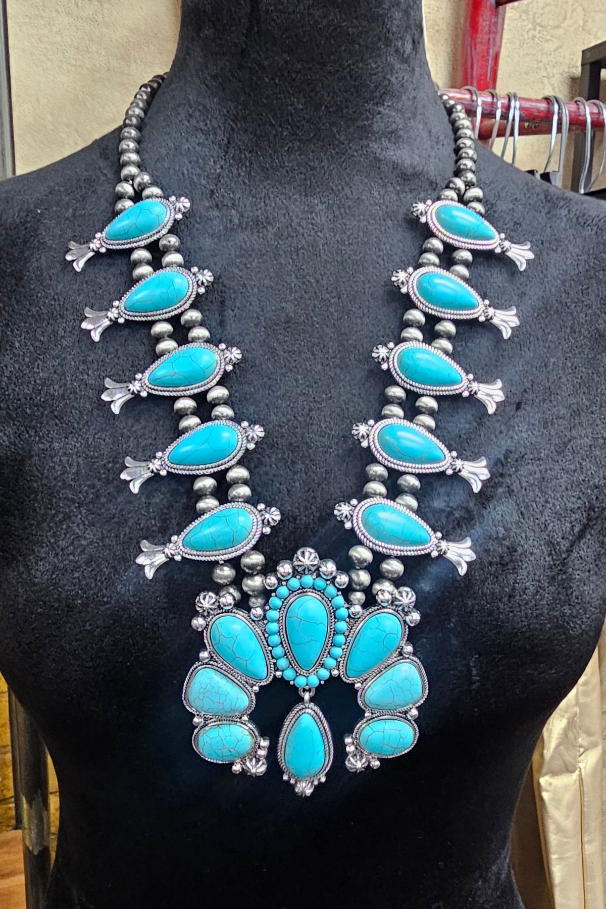 Sissy Squash Necklace