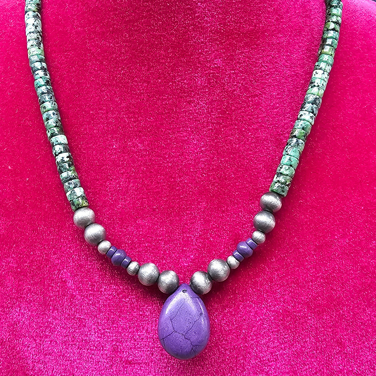Gloria Green Necklace