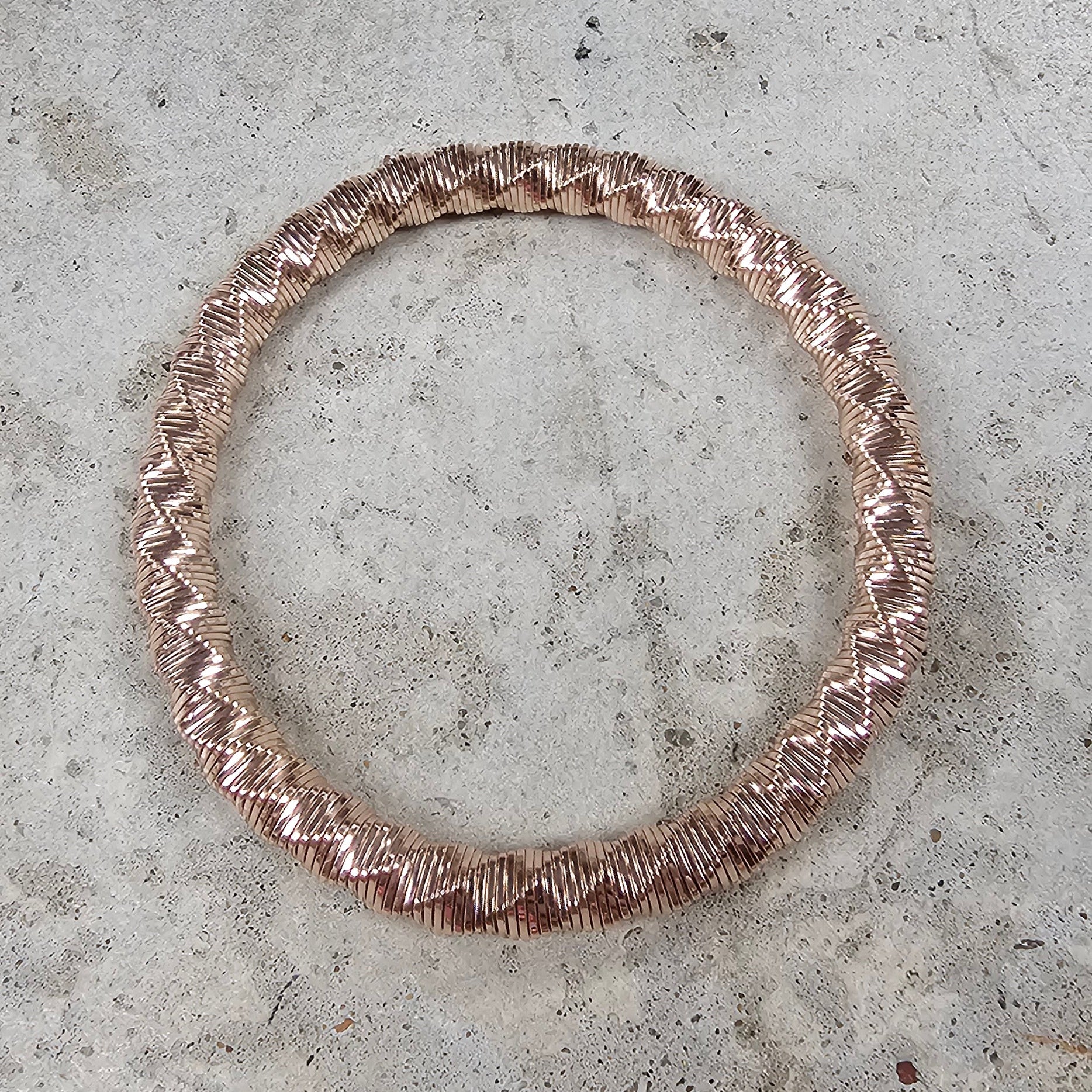 Slinky Link Rose Bracelet